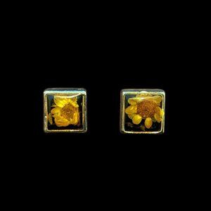Vintage Resin Floral Earrings Sterling Silver Daisy Square Stud 90’s Y2K